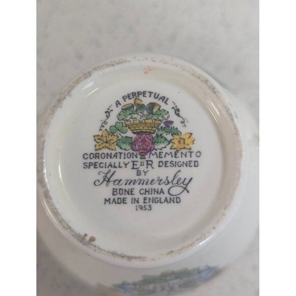 Royalty Lot - Queen's Family - Picture 3 of 10